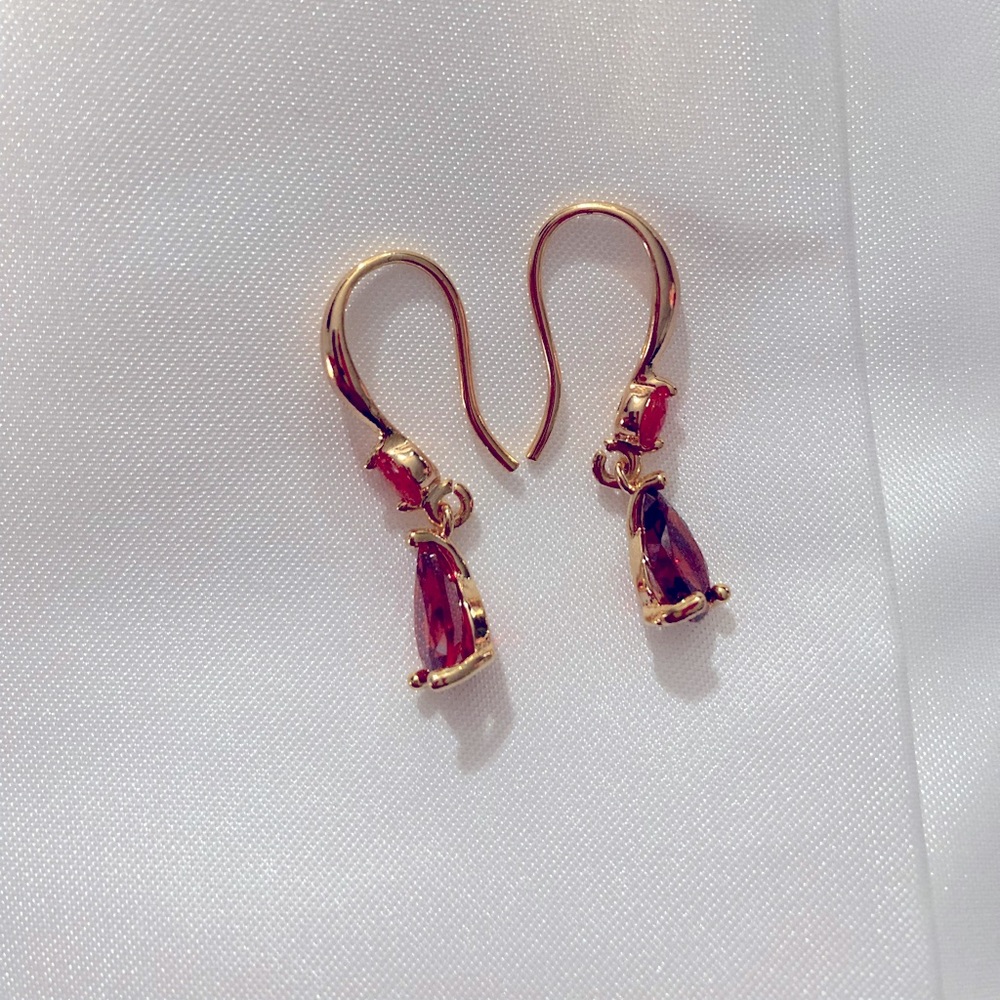 Luxury earrings 18k Gold Plated Red Diamond